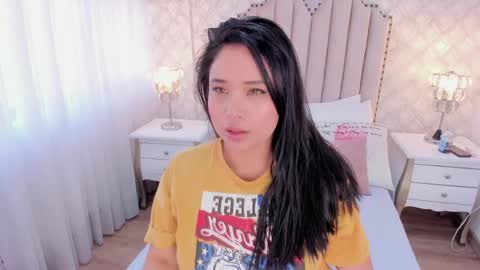 Ivonny Lee online show from 04.03.26