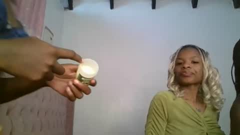 Snapshot of ivory_mae chatting on 06.25.26 ivory_mae online show from 06.25.26