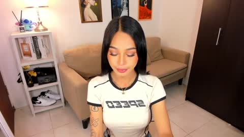 Snapshot of ivorycollins chatting on 02.17.25 kirstenelsie online show from 02.17.25