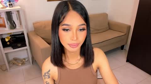 Snapshot of ivorycollins chatting on 03.11.25 kirstenelsie online show from 03.11.25