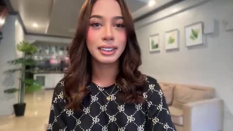 Snapshot of ivorycollins chatting on 10.17.25 kirstenelsie online show from 10.17.25