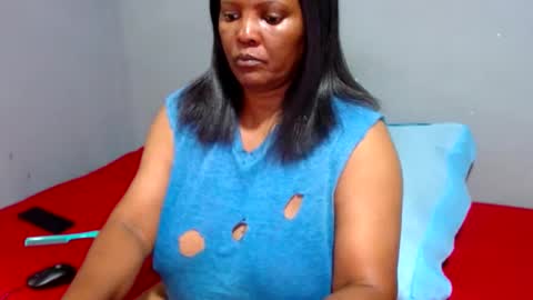 IVORYTITS48 online show from 01.28.25