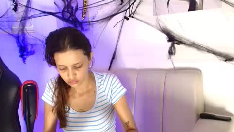 ivy_and_joseph online show from 10.26.25