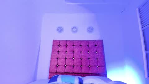 Snapshot of ivy_rae_xxx chatting on 12.19.25 Ivy Rae online show from 12.19.25