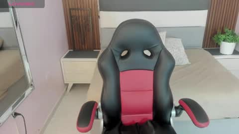 Snapshot of ivy_rosse7 chatting on 05.26.26 IVY online show from 05.26.26