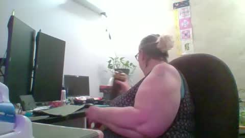 ivyjane3522 online show from 04.14.26