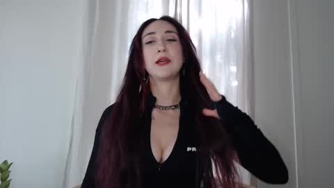 Ivy Rosie online show from 11.13.25