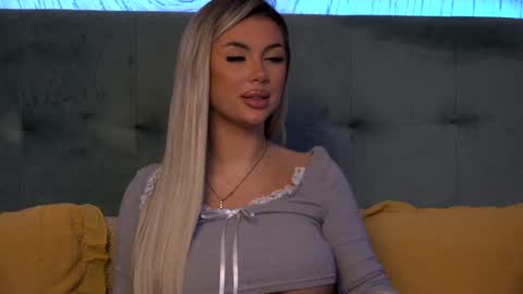 Snapshot of ivyrubens chatting on 01.29.25 Ivy online show from 01.29.25