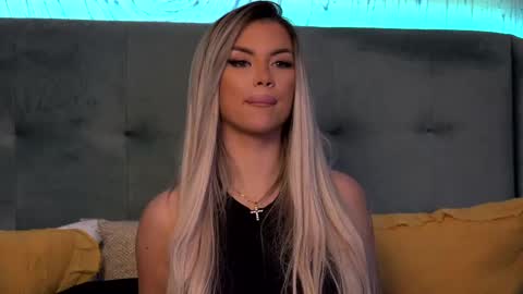 Snapshot of ivyrubens chatting on 02.20.25 Ivy online show from 02.20.25