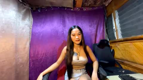 Snapshot of ivysnow07 chatting on 12.15.25 MAI online show from 12.15.25