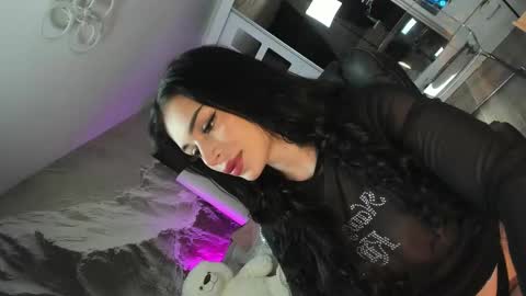 Ivy Belle online show from 01.17.26