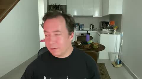 chat with me to find out online show from 11.06.25