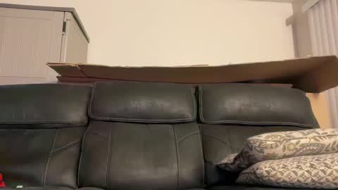 iwantyounow42069 online show from 11.16.25