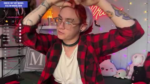 Muse hethey online show from 12.15.24