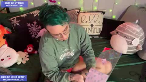 Muse hethey online show from 12.01.25