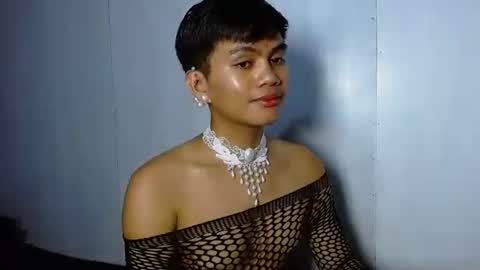 iya143 online show from 11.26.25