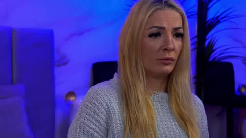 Snapshot of izabelle_02 chatting on 04.03.26 izabelle_02 online show from 04.03.26