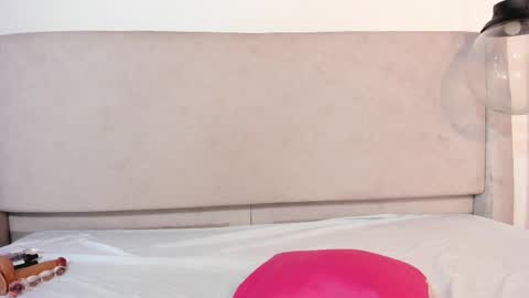 izelevans online show from 03.19.26