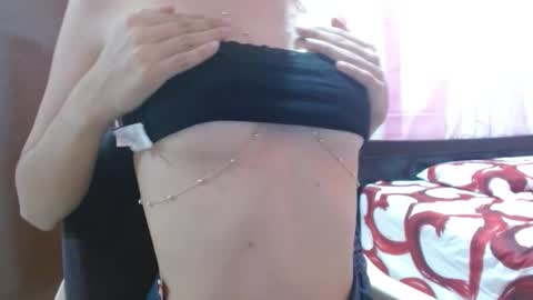 Izzyy online show from 11.20.25