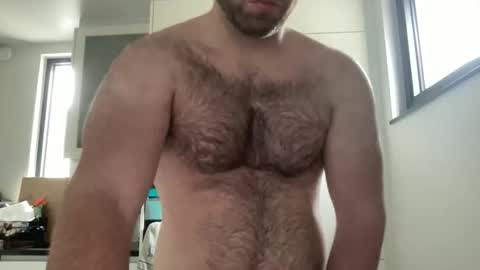 Izylduur online show from 04.04.26