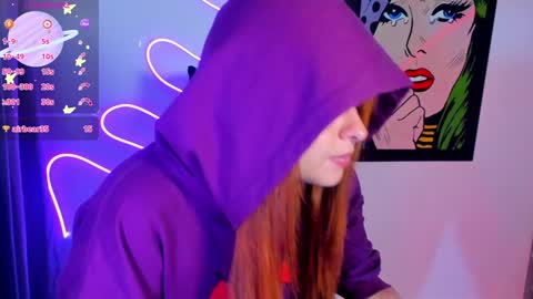 hot izys online show from 01.04.25