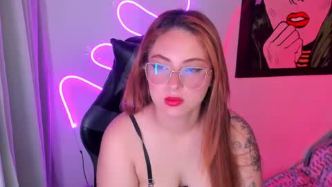 hot izys online show from 03.11.25