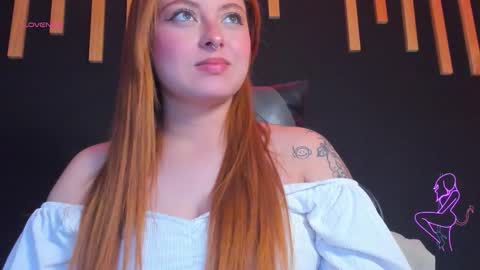 hot izys online show from 09.18.25
