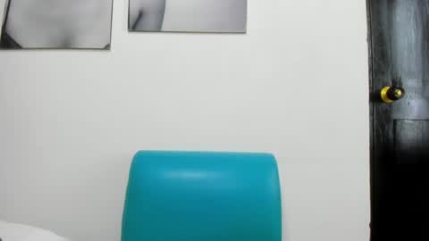 Snapshot of izzy_cum chatting on 01.15.25 Izzy online show from 01.15.25