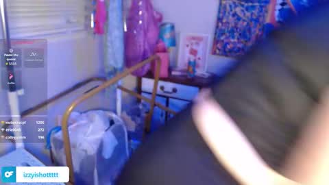 izzyishottttt online show from 02.20.26