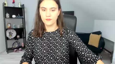 Snapshot of izzymonro chatting on 10.22.25 Izzy online show from 10.22.25