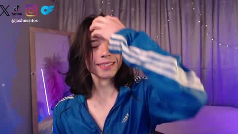 Hey im Jaxxxon check my info     online show from 04.09.26