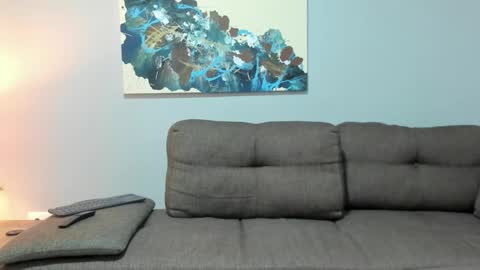 Snapshot of j_calix chatting on 11.24.25 Calix Independient model Insta and twt Calixsnake online show from 11.24.25