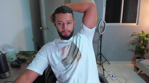 Calix  Independient model Insta and twt Calixsnake online show from 04.13.26