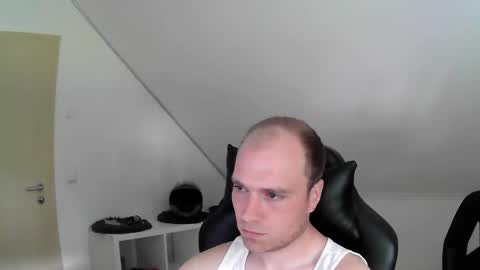 here4y online show from 05.06.26