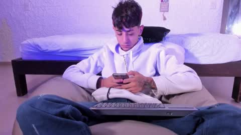 j_martony online show from 10.01.25