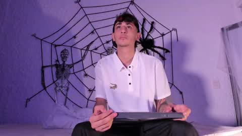 j_martony online show from 10.29.25