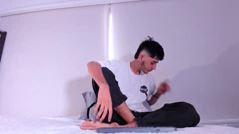 j_martony online show from 11.25.25