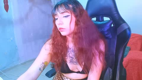 jade 18  online show from 01.25.25