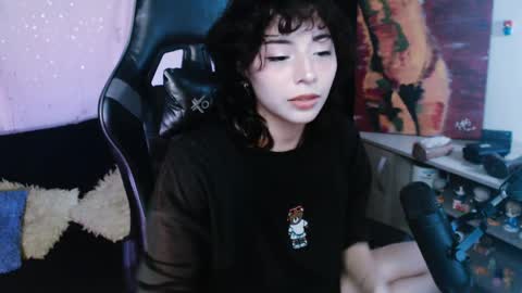 jade 18  online show from 04.01.26