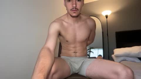 INDEPENDENT MODEL online show from 03.22.26