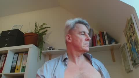 Snapshot of jackblack650 chatting on 11.12.25 jackblack650 online show from 11.12.25