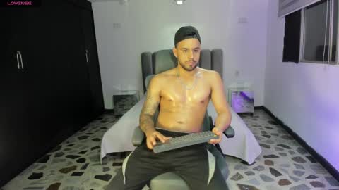 Snapshot of jackblanco_ chatting on 12.28.24 Jack White online show from 12.28.24