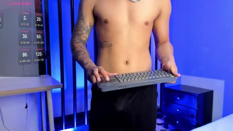 Snapshot of jackblanco_ chatting on 01.04.25 Jack White online show from 01.04.25