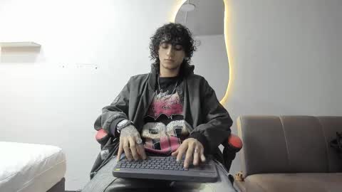 Jackes Taylor online show from 02.22.26