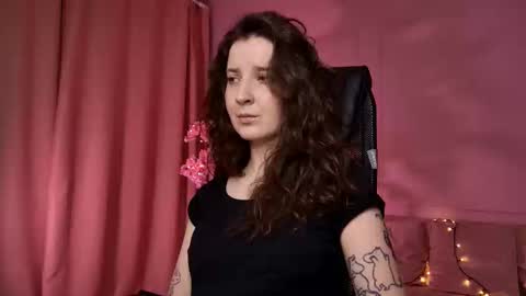 Snapshot of jackiebard chatting on 09.09.25 Jackie Byrd online show from 09.09.25