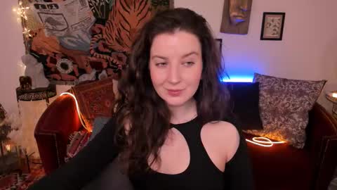 Snapshot of jackiebard chatting on 09.20.25 Jackie Byrd online show from 09.20.25