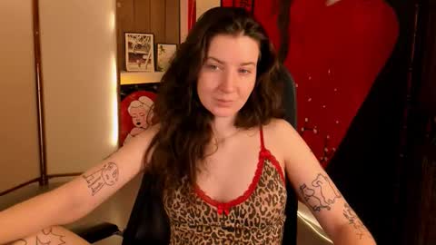 Snapshot of jackiebard chatting on 10.15.25 Jackie Byrd online show from 10.15.25