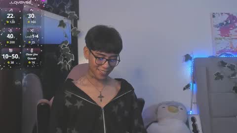 Snapshot of jacks_hotter chatting on 11.26.25 Jackson online show from 11.26.25