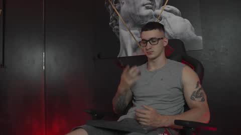 Snapshot of jacksonolsenn chatting on 11.12.25 Jackson Olsen online show from 11.12.25