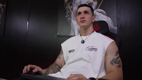 Snapshot of jacksonolsenn chatting on 02.01.26 Jackson Olsen online show from 02.01.26